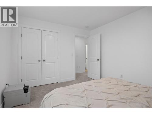 921 Mt Griffin Road Lot# 031-034-98, Vernon, BC - Indoor Photo Showing Bedroom