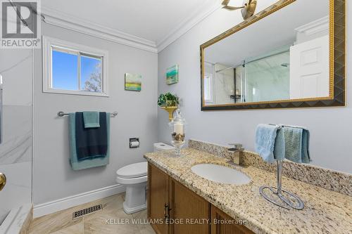 3043 Vanderbilt Road, Mississauga, ON - Indoor Photo Showing Bathroom
