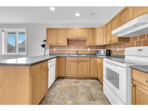 674 Labute, Tecumseh, ON 