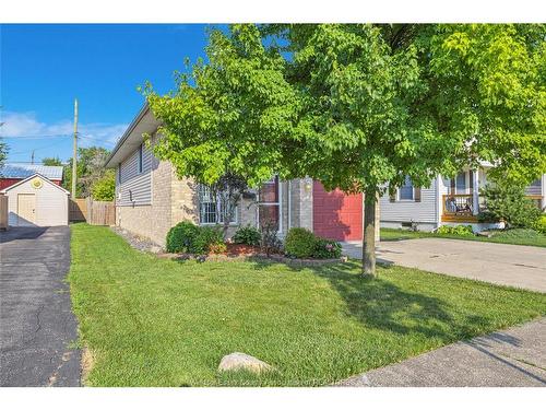 674 Labute, Tecumseh, ON 