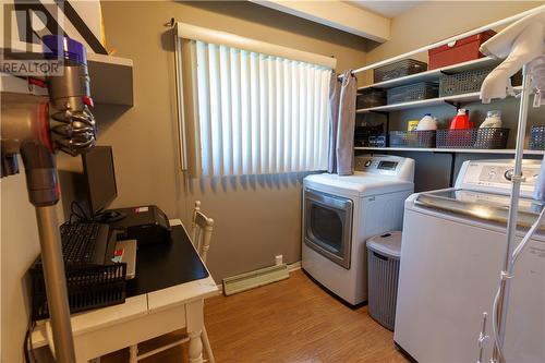 1219 Howey Drive, Sudbury, ON - Indoor Photo Showing Laundry Room