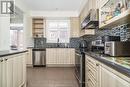 2057 Cliff Road, Mississauga, ON  - Indoor Photo Showing Kitchen With Stainless Steel Kitchen With Upgraded Kitchen 