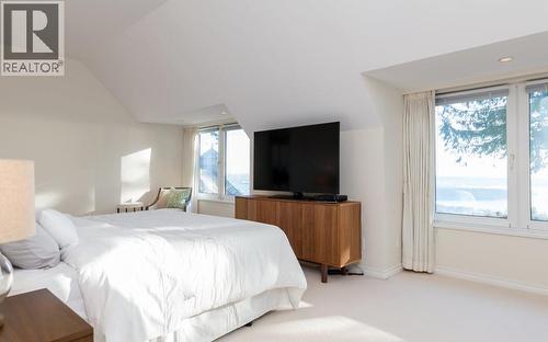 1159 Eyremount Drive, West Vancouver, BC - Indoor Photo Showing Bedroom