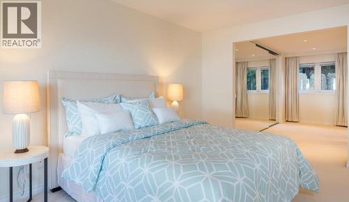 1159 Eyremount Drive, West Vancouver, BC - Indoor Photo Showing Bedroom