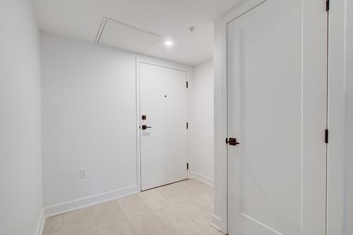 Hall d'entrée/Vestibule - 204-210 Rue St-Paul, Saint-Jean-Sur-Richelieu, QC - Indoor Photo Showing Other Room
