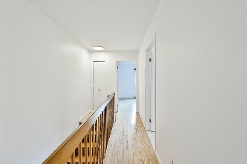 Corridor - 319  - 321 Rue Blainville E., Sainte-Thérèse, QC - Indoor Photo Showing Other Room