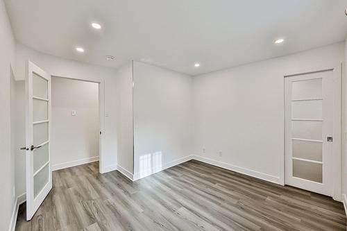 Chambre à coucher - 319  - 321 Rue Blainville E., Sainte-Thérèse, QC - Indoor Photo Showing Other Room