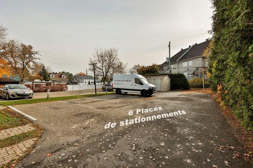 Stationnement - 319  - 321 Rue Blainville E., Sainte-Thérèse, QC - Outdoor
