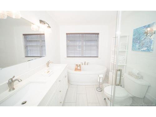 39 Bramble Wy, Fredericton, NB 