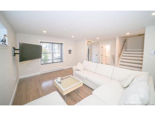 39 Bramble Wy, Fredericton, NB 