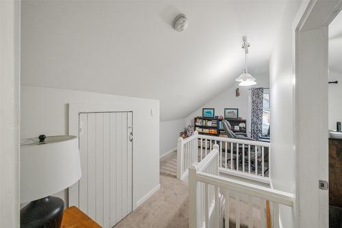 598 Van Horne Street, Penticton, BC - Indoor Photo Showing Other Room