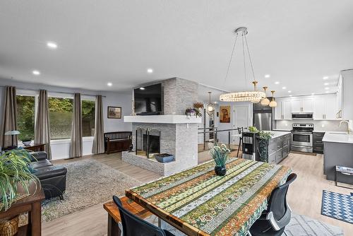 2420 Boucherie Road, West Kelowna, BC - Indoor With Fireplace