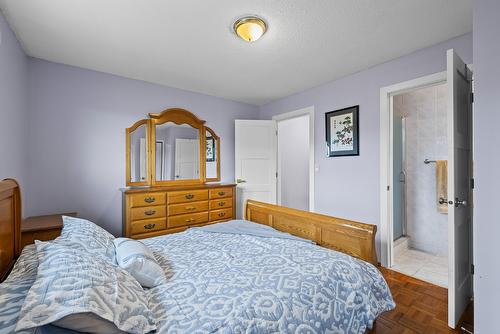 2420 Boucherie Road, West Kelowna, BC - Indoor Photo Showing Bedroom