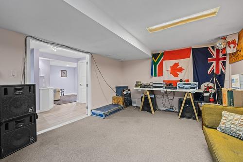 2420 Boucherie Road, West Kelowna, BC - Indoor