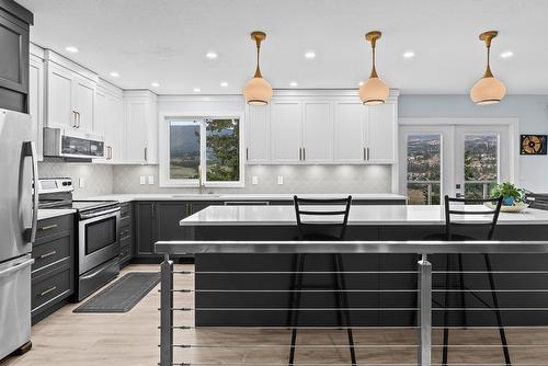 2420 Boucherie Road, West Kelowna, BC - Indoor Photo Showing Kitchen With Upgraded Kitchen