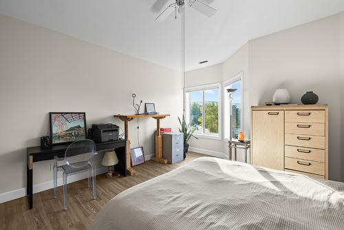 203-1940 Richter Street, Kelowna, BC - Indoor Photo Showing Bedroom