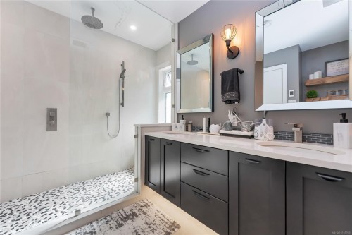 972 Seapearl Pl, Saanich, BC 