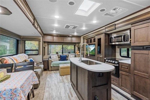 2920 Marshall Rd, Qualicum Beach, BC 