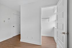 Walk-in closet - 
