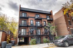1422A Rue Alexandre-DeSève  Montréal (Ville-Marie), QC H2L 1V6