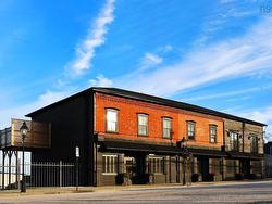 94 Main Street  Yarmouth, NS B5A 1B4
