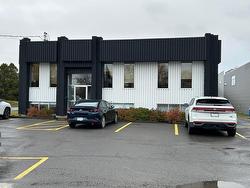 300 Boul. Lachapelle  Saint-Jérôme, QC J7Z 7L2