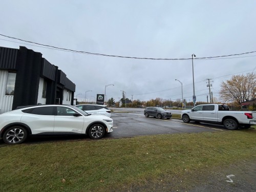 Stationnement - 300 Boul. Lachapelle, Saint-Jérôme, QC - Outdoor