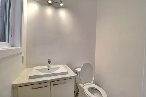 Salle d'eau - 12 Rue Derwin, Gatineau (Aylmer), QC - Indoor Photo Showing Bathroom