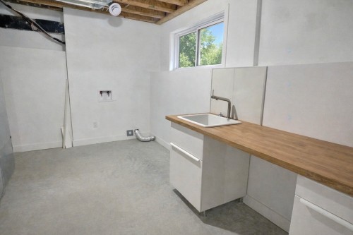 Salle de lavage - 12 Rue Derwin, Gatineau (Aylmer), QC - Indoor