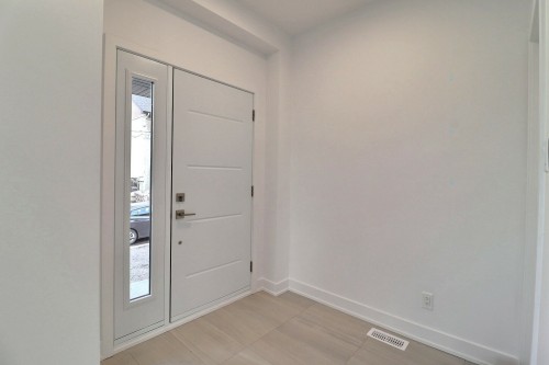 Hall d'entrée/Vestibule - 12 Rue Derwin, Gatineau (Aylmer), QC - Indoor Photo Showing Other Room