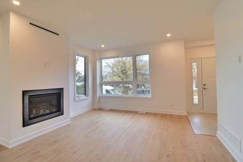 Salon - 12 Rue Derwin, Gatineau (Aylmer), QC - Indoor Photo Showing Living Room With Fireplace