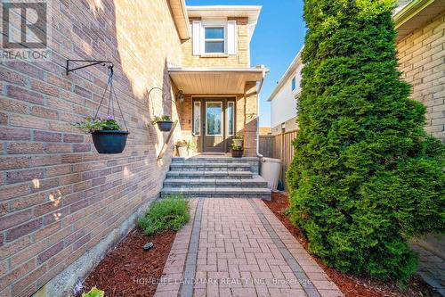 1544 Kirkrow Crescent, Mississauga, ON - Outdoor