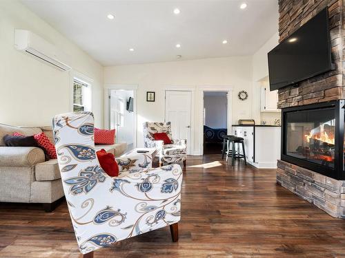 208 Pleasant Street, Truro, NS 