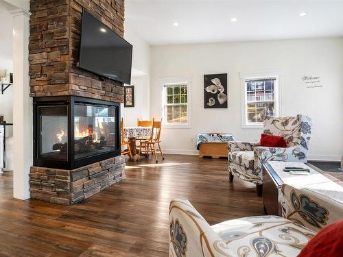 208 Pleasant Street, Truro, NS 