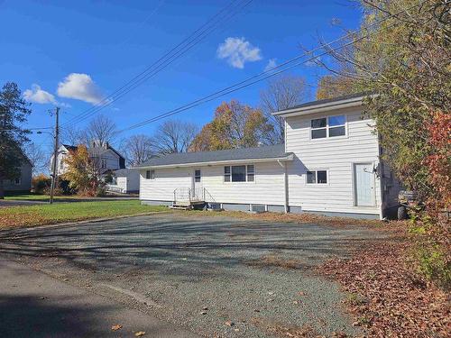 9 Thompson Road, Oxford, NS 