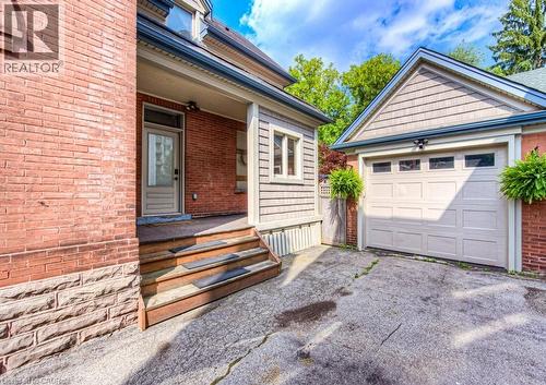 350 Queen Street S, Kitchener, ON - Outdoor