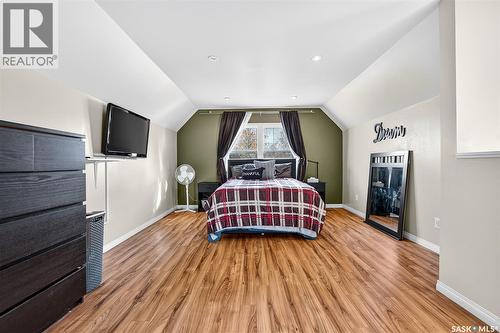 426 Moose Square, Moose Jaw, SK - Indoor Photo Showing Bedroom