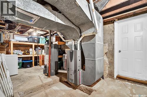 426 Moose Square, Moose Jaw, SK - Indoor Photo Showing Basement