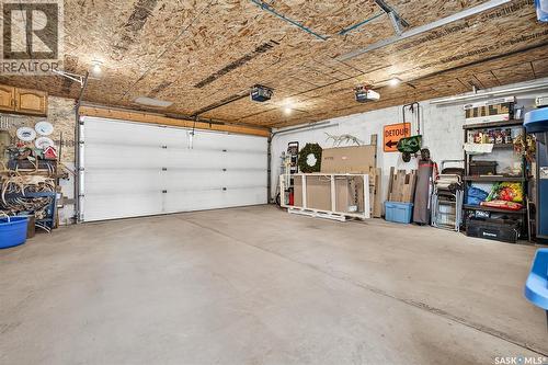 426 Moose Square, Moose Jaw, SK - Indoor Photo Showing Garage