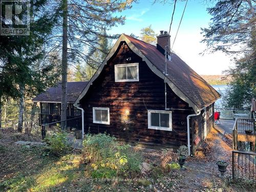 1038 Broken Paddle Road, Dysart Et Al (Dudley), ON - Outdoor