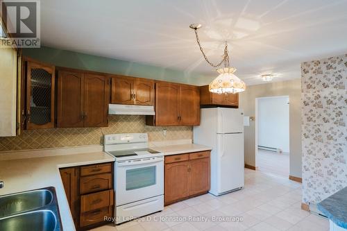 665 7Th Street E, Owen Sound, ON - Indoor Photo Showing Kitchen