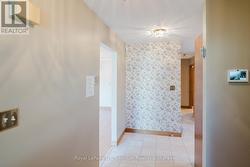 Bright front entry - 