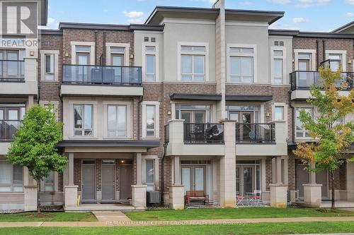 7 - 125 KAYLA CRESCENT  Vaughan, ON L6A 4W3