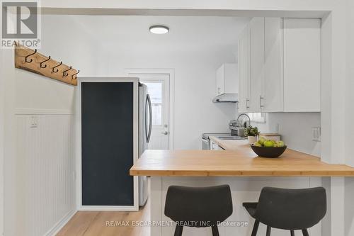 78 Delena Avenue N, Hamilton, ON - Indoor