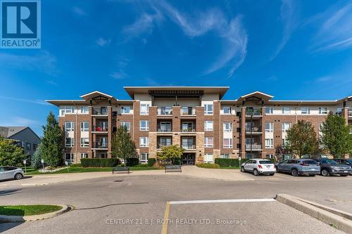 403 - 67 KINGSBURY SQUARE  Guelph, ON N1L 0L3