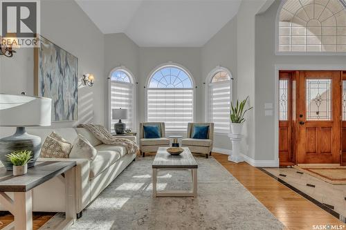 1539 Lakeridge Drive N, Regina, SK - Indoor Photo Showing Living Room