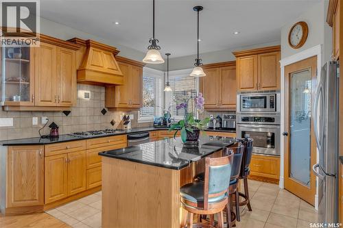 1539 Lakeridge Drive N, Regina, SK - Indoor Photo Showing Kitchen
