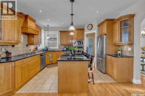 1539 Lakeridge Drive N, Regina, SK - Indoor Photo Showing Kitchen