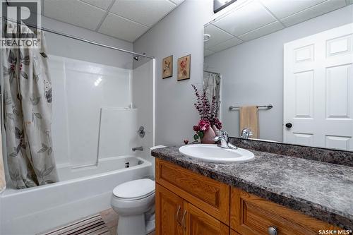 1539 Lakeridge Drive N, Regina, SK - Indoor Photo Showing Bathroom