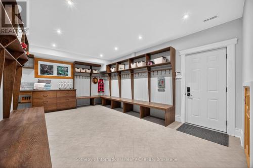 Mud/Laundry Heated Floors access to garage - 112 Arrowhead Crescent, Blue Mountains, ON - Indoor